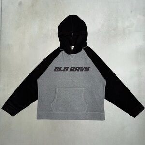 Old Navy Men's Two-Tone Hoodie in Gray and Black